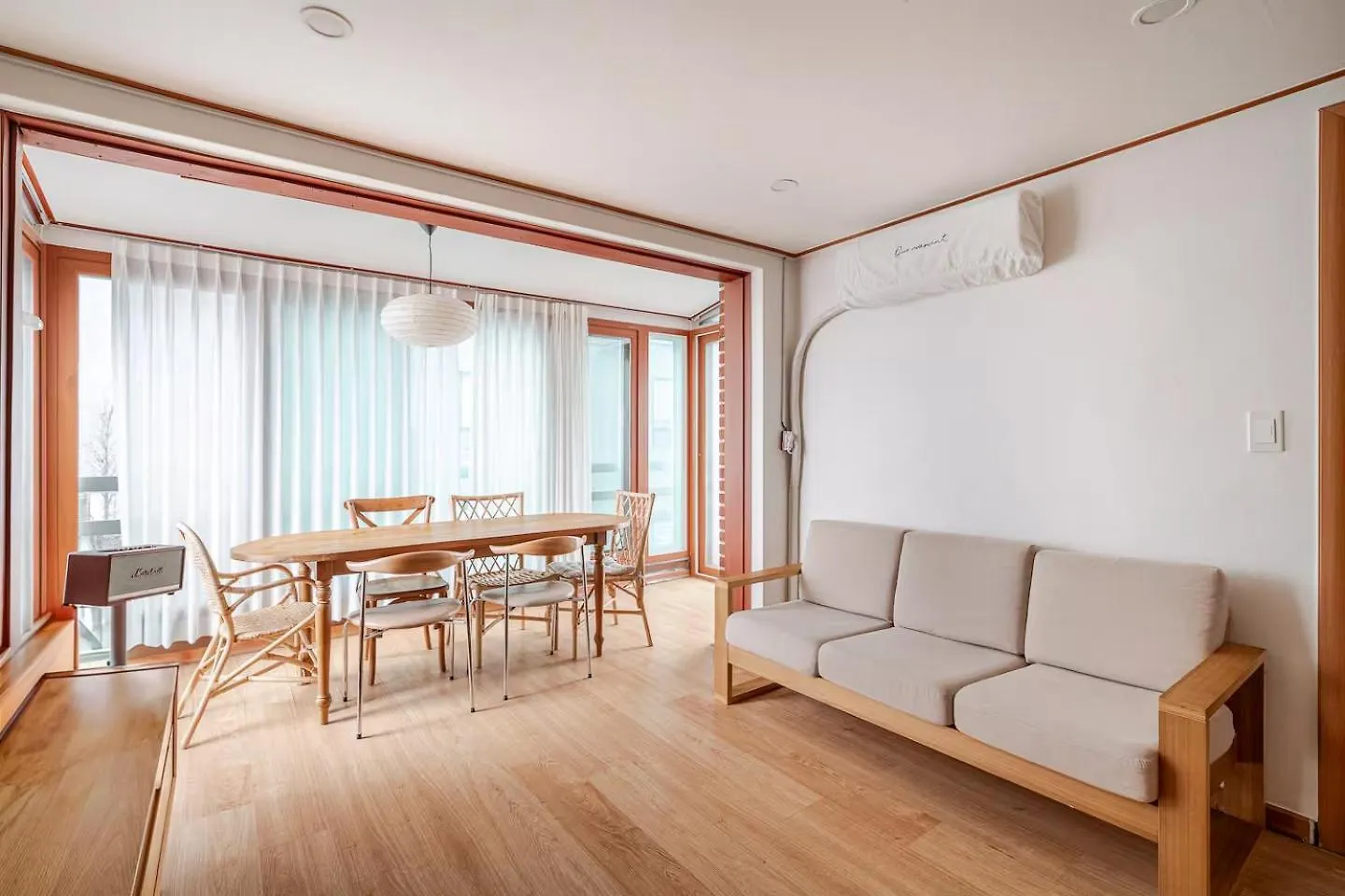 Mapo Villa In Shinchon Seoul